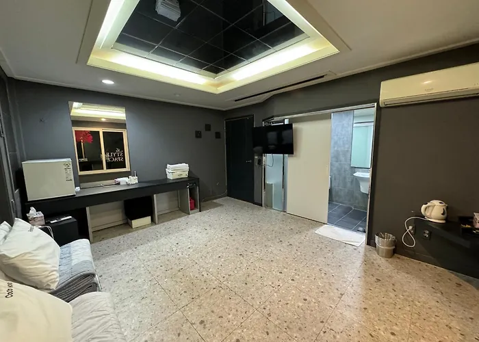 Songjeong Coco Hotel Pusan