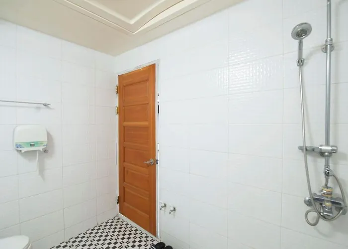 Songjeong Coco Hotel 2*
