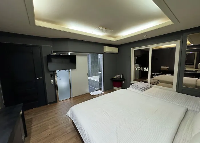 Songjeong Coco Hotel
