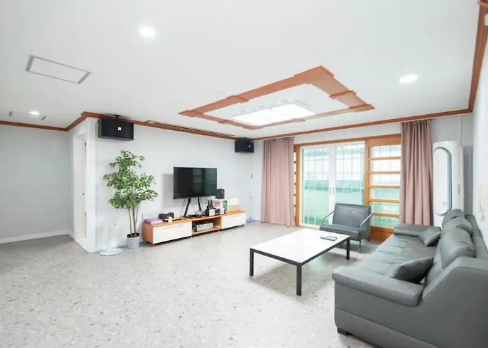 Songjeong Coco Hotel